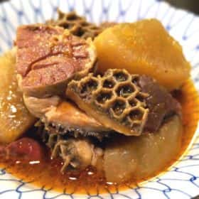 今夜も食べたいモツ煮込み